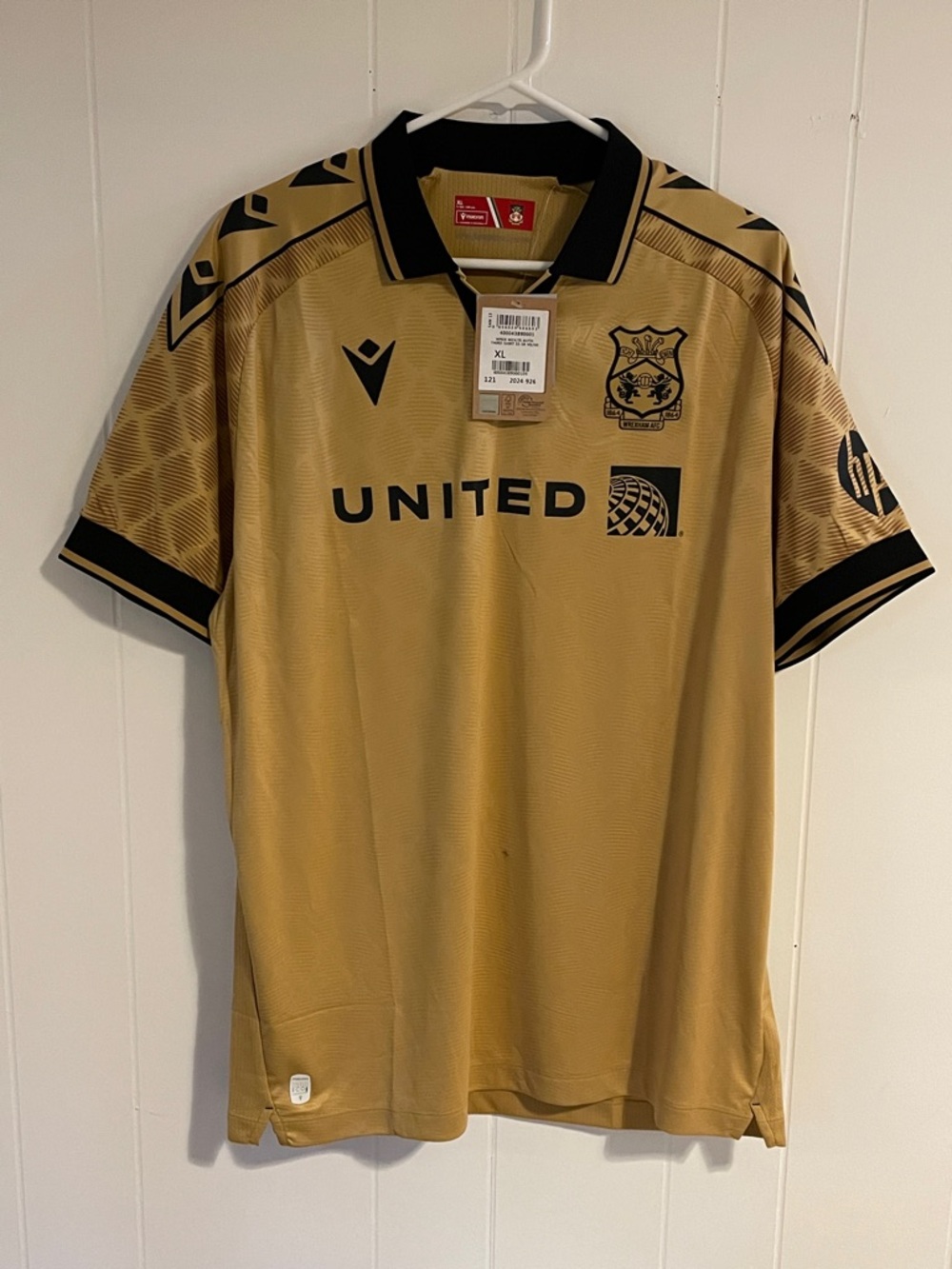 Auth. New w/ Tags Wrexham Men’s Gold and Black Football Jersey XL